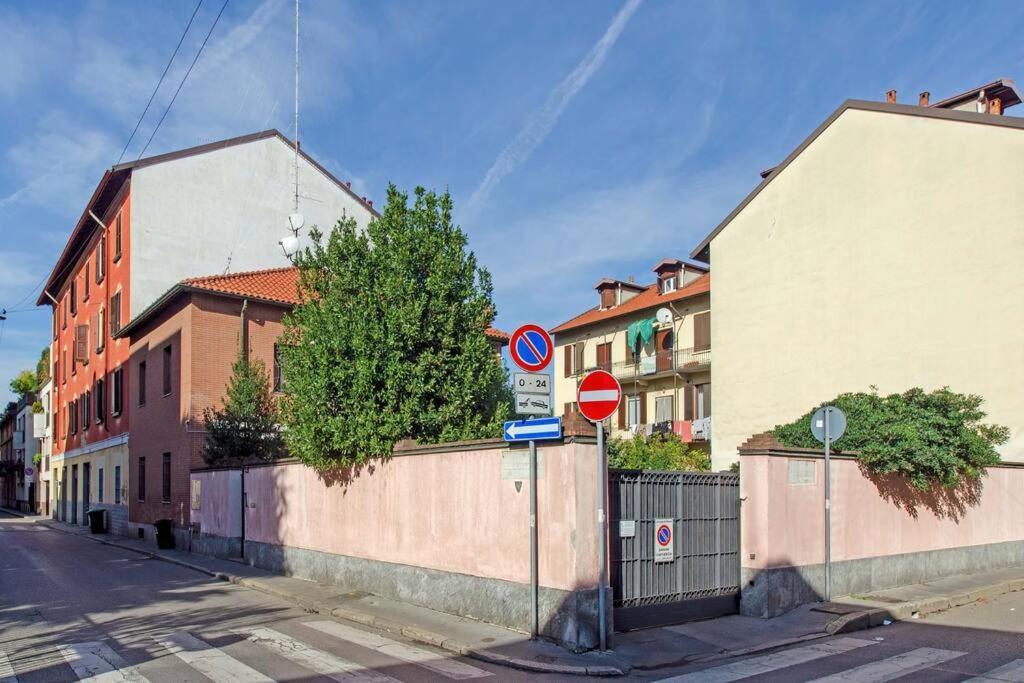 Apartamento Un Insospettabile Angolo Verde In Citta Milán Exterior foto